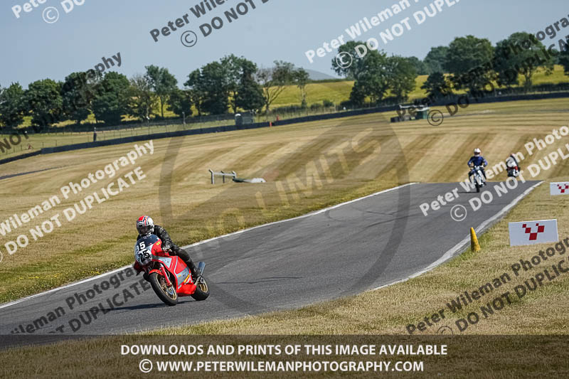 cadwell park;cadwell park photographs;cadwell trackday photographs;enduro digital images;event digital images;eventdigitalimages;peter wileman photography;racing digital images;trackday digital images;trackday photos